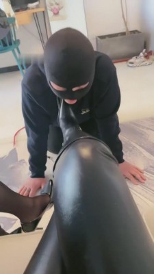 【伊兮夫妻】带素人侄女们群调贱狗【下集双视角版】 bf9294