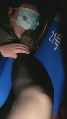 【7柒薇薇】电影院玩狗好刺激 bf9616