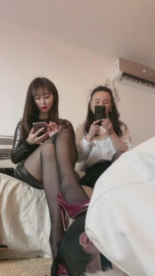 【风吟女神】双S调狗舔脚场 bf9692