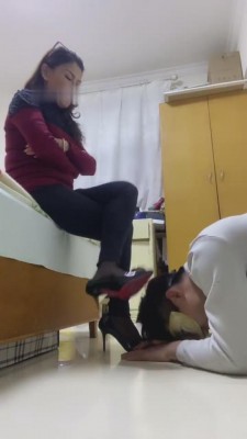 【浮华】女老板下班把下属调成家奴 bf9851