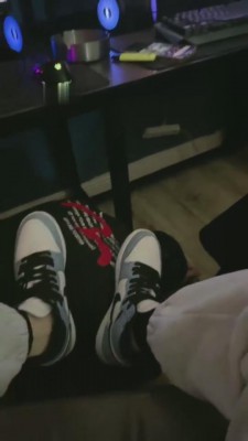 【曦晨】王八被抓玩弄贱畜生/泡面包白袜/裸足深喉【完整版】 bf9873