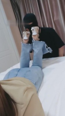 【三三】甘愿做御姐脚下的贱狗【完整版】 bf8088