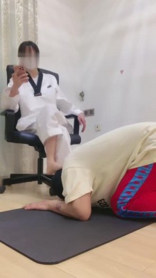 【暴力美学】裸足脚耳光专场 bf8138