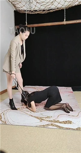 【冷大人】调母狗专场  JS2203156