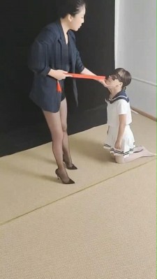 【冷大人】校园霸凌系列：教导主任VS乖乖女 bf8882