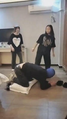 【德意男神】双素人女神提档/坐脸/耳光 bf8848