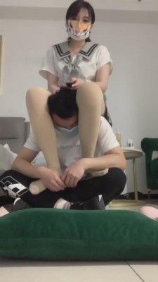 【木秋】存粹物化骑脖子看电影 bf90241