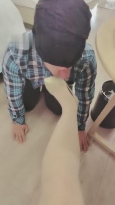 【艳奶奶】继母高跟肉丝恋足专场 bf8500