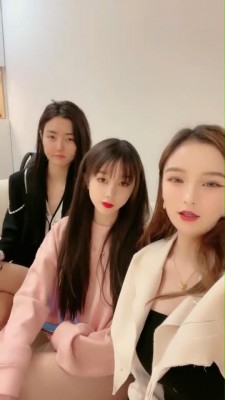 【樱桃大大】和闺蜜吃饭家奴伺候 bf8839