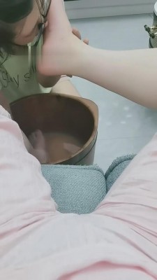 【清见】家务女奴专场/舔脚/夹舌头 bf8796