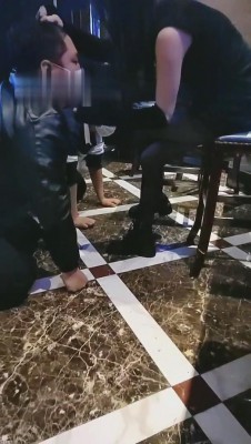 【星期六】素人陪酒小妹KTV首调双奴 bf9090