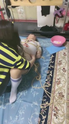 【薇薇】给闺蜜体验捆绑 bf6065