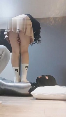 【二宝】双S-踩踏/全体重踩头/手脚耳光 bf6108