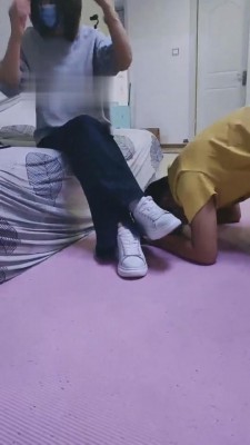 【雪儿】白袜重度深喉 bf6660