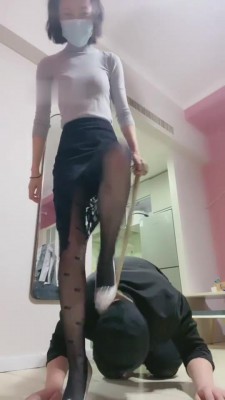 【Q月s】超狠高跟踩踏 bf6798