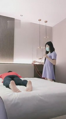 【上海糖糖老师】御姐白袜踏踏虐 bf7878