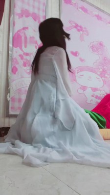 【兔粉粉】坐脸/全体重踩/虐乳 bf7525