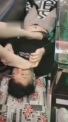 【撩妹男神】大长腿KTV公主调教双M bf7312