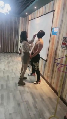 【逗逗】地狱式重度暴力虐乳 bf7346