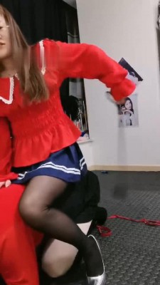 【絔云】女奴提档踩踏 bf7942