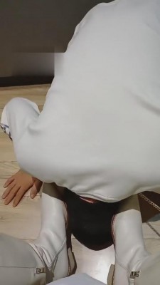 【上海糖糖老师】学生狗舔鞋还是舔脚 bf3895