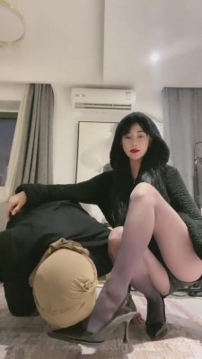 【千条姐】寂寞少妇黑丝口水浓痰羞辱狗 bf4045