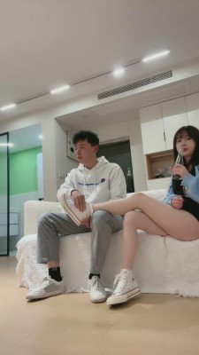 【樱桃大大】变态同学来家中坐客 bf4216