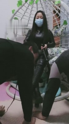 【天水女王】皮靴霸气调双奴 bf4576