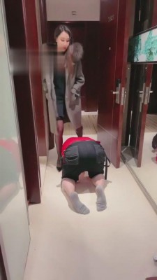 【微希】贱狗跪拜迎接主人 bf4573