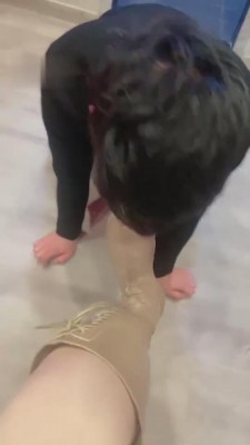 【逗逗】原味裸足深喉到吐 bf4629