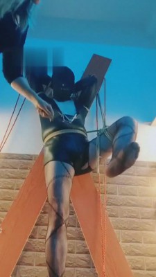 【东营天香百合】捆绑暗黑囚禁 bf4660