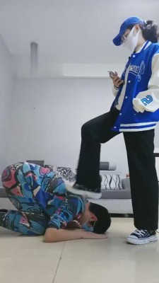 【小刚几】狗奴狂吸臭棉袜 bf4708