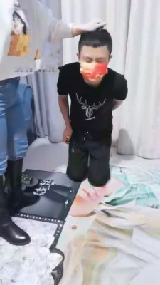 【妖精萝莉】狗皮地毯曝光场懂的进 bf4897