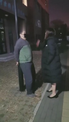 【宇婉莹】户外调教面交原味的美国狗 bf5016