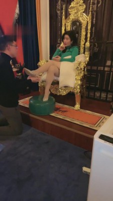 【晨晨】白领把旷工同事囚禁起来虐 bf4932