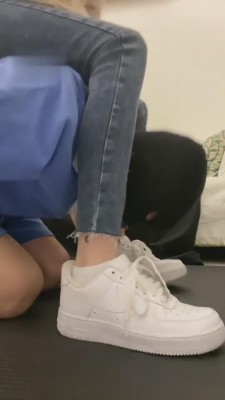 【香菜】骑马坐脸窒息舔脚闻袜 bf5254