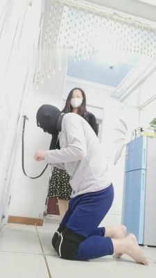 【情侣月儿】情侣家奴被惩罚的一天 bf5590