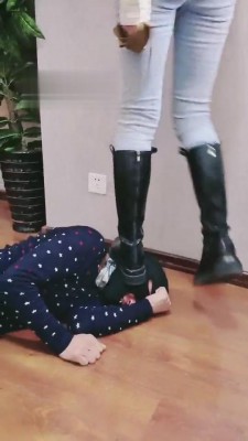 【宝儿】双S暴打暴踹M-圣水场 bf5666