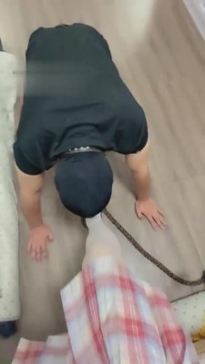 【雪莉】JK小萝莉白丝皮鞋羞辱继父 bf5417