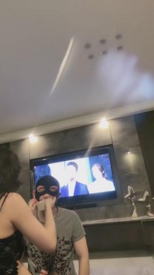 【歌迪丝】胶带窒息-臭脚熏晕 bf5127