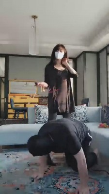 【上海糖糖老师】白领把员工当狗遛 bf5274