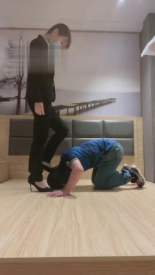 【御严】白领制服诱惑调老板【下】 bf5263