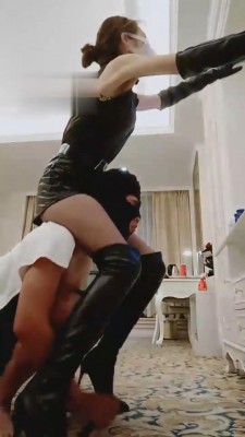 【多多】御姐长靴黑丝诱惑 bf1458