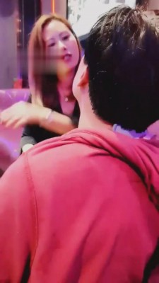 【成都叶子】KTV诱导老板做狗虐待 bf1765