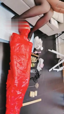 【微希】木乃伊捆绑强制吃口水 bf1841