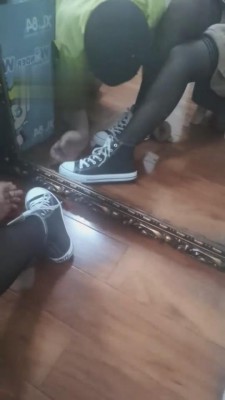 【黑丝sama】高帮帆布鞋踩踏踢打 bf2007