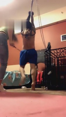 【成都叶子】重度-打吐打哭踹头 bf2102