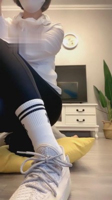 【茹雪】坐脸窒息/喂食/深喉 bf2341