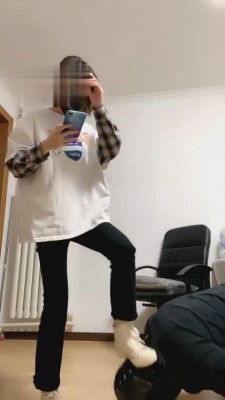 【Q月S】靴下爆踩贱狗脸 bf2559