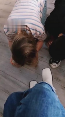 【佳影】校园女神羞辱双女学生 bf2637